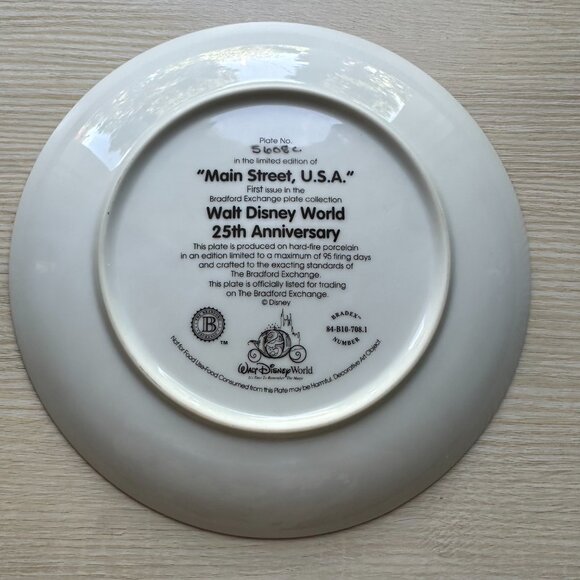 Bradford Exchange Walt Disney World 25th Anniversary Main Street USA Plate - Picture 3 of 6